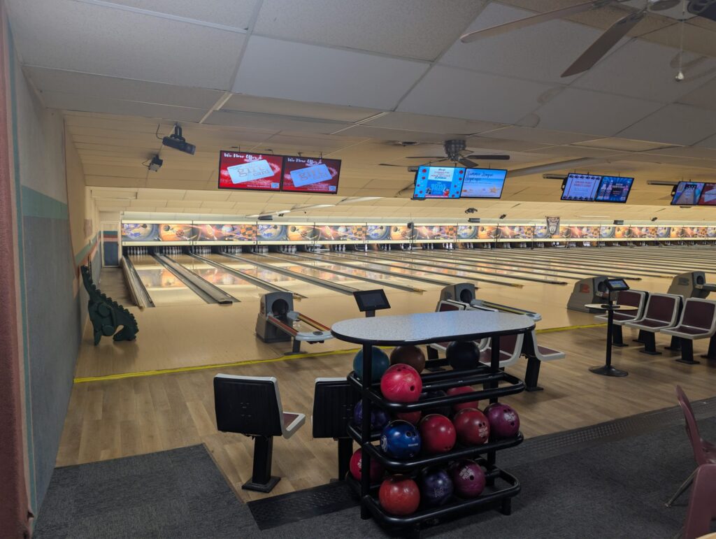 House ball rack and lanes at Northside Lanes